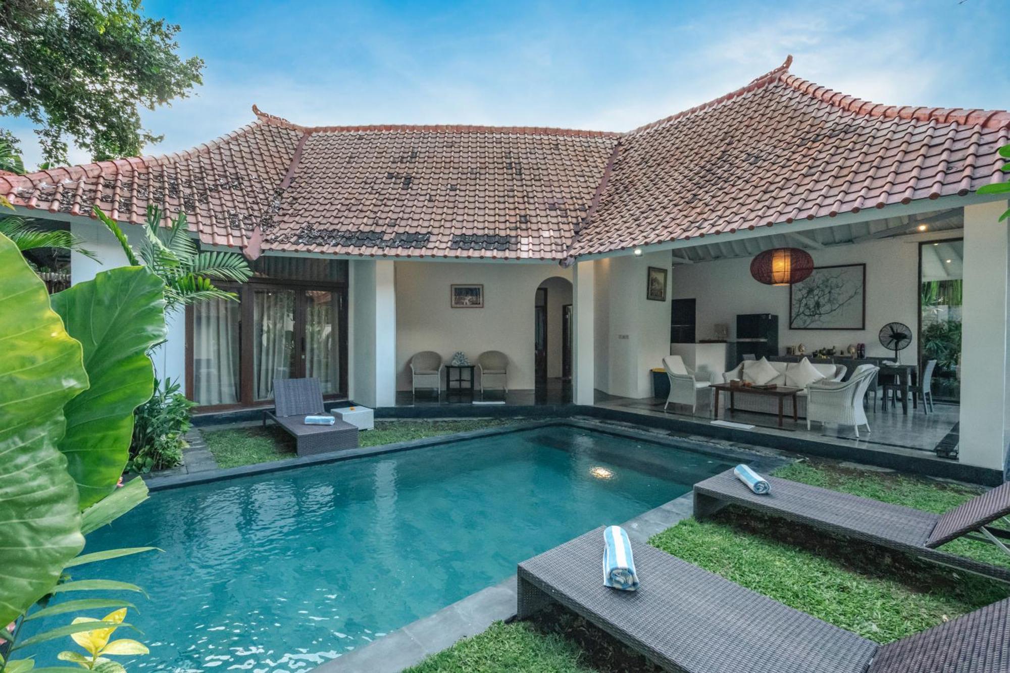 Villa Etnik Seminyak Exterior foto